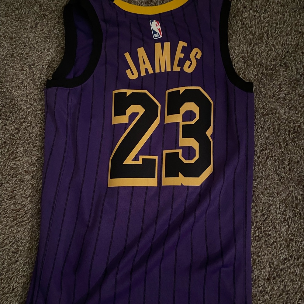 LeBron James Swingman Lakers Jersey